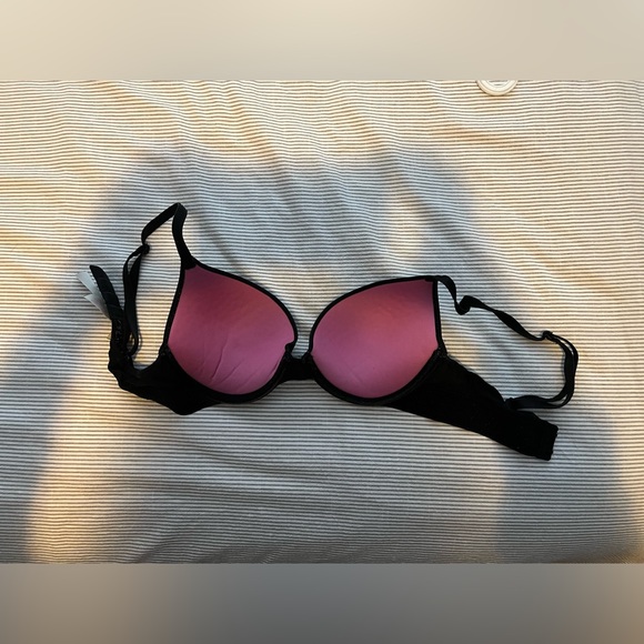 Victoria’s Secret Pink push-up bra - Picture 2 of 2